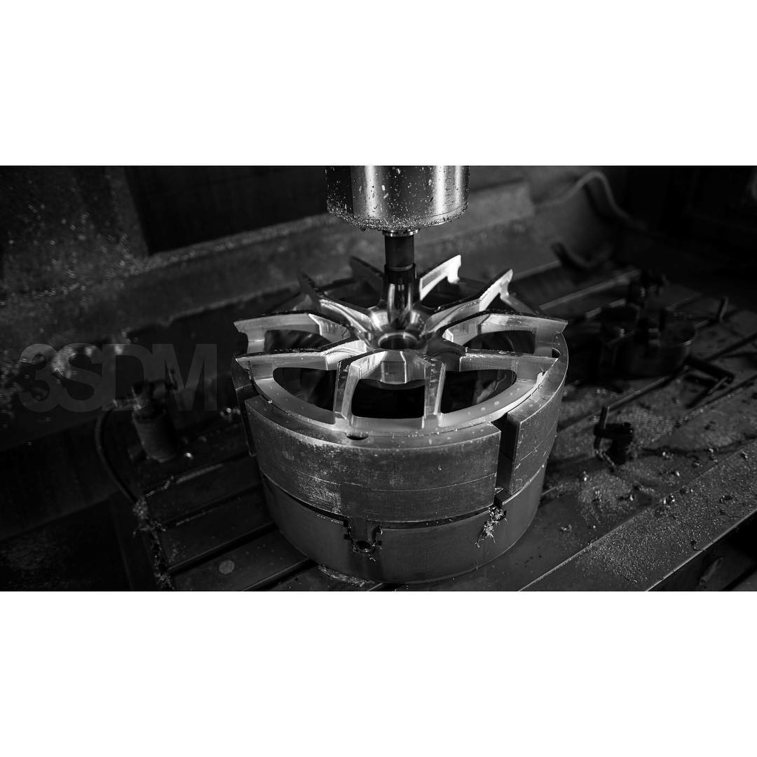 Cutting New 3SDM Forged w Cutting New 3SDM Forged w