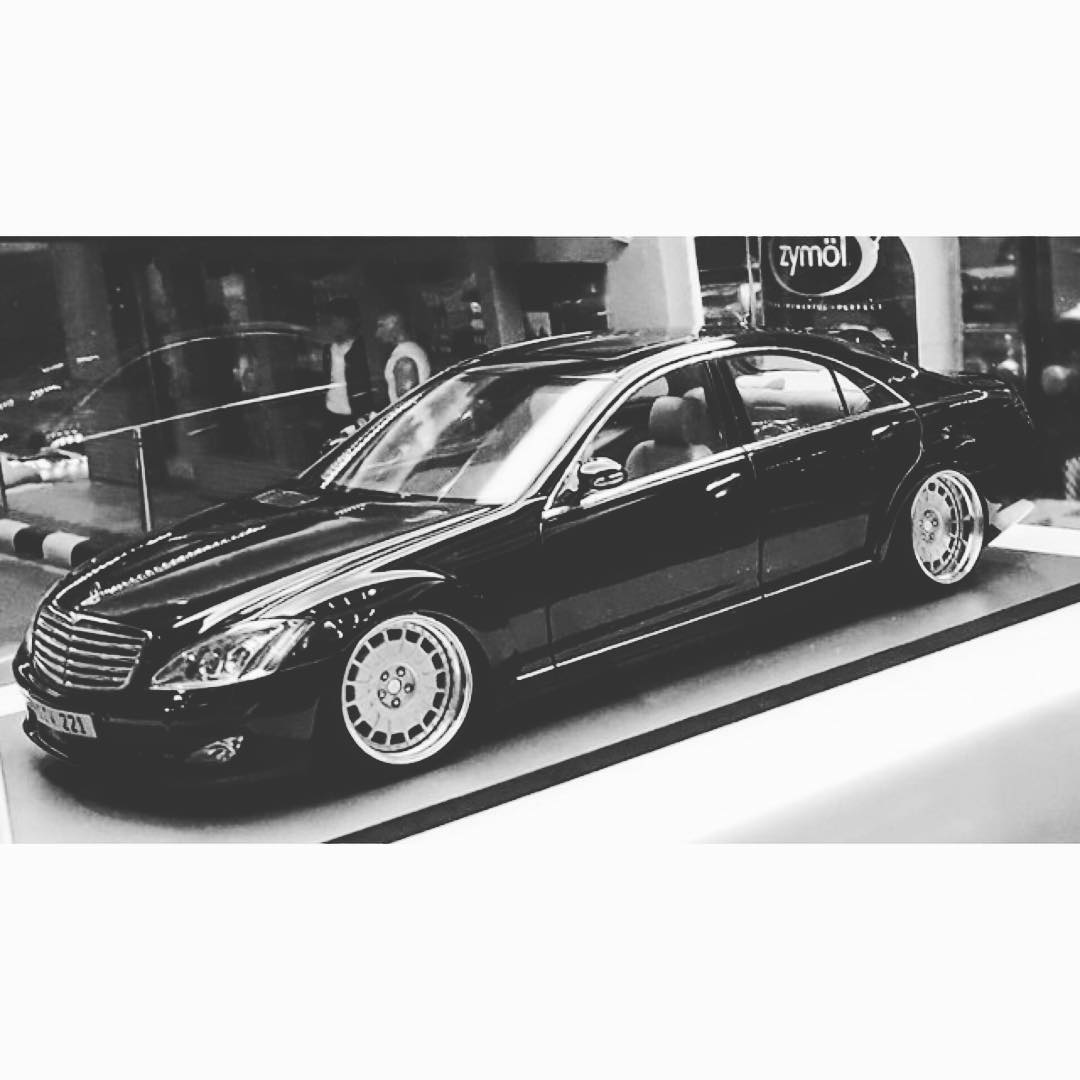 Bad boy Benz out in Indon