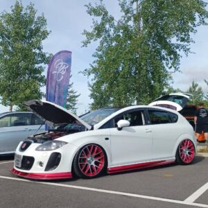 | 3SDM | 0.01 | Seat Cupra | | DE0EiIJMdiM | 3SDM | 0.01 | Seat Cupra | | DE0EiIJMdiM
