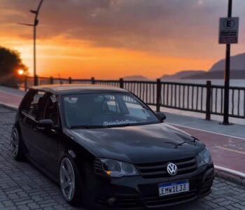 a VW Golf at sunset  | DSnKPprDeOi